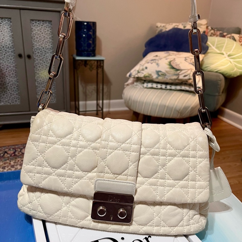 Dior Cream Leather Cannage Miss Dior New Lock Bag - Picture 2 of 16